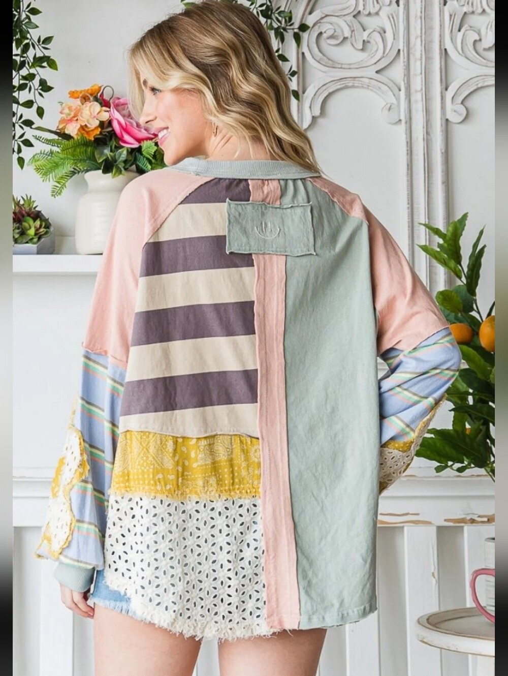 Everyday Chic Patchwork Floral Eyelet Mixed Media Boho Top Small - Picture 4 of 11